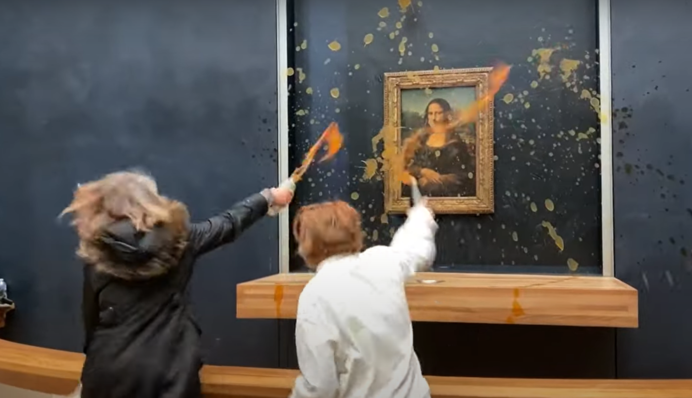 В Парижі екоактивістки облили супом знамениту 