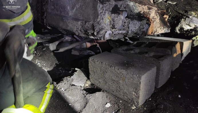 Росіяни атакували Мирноград на Донеччині: є загиблий і поранена, фото