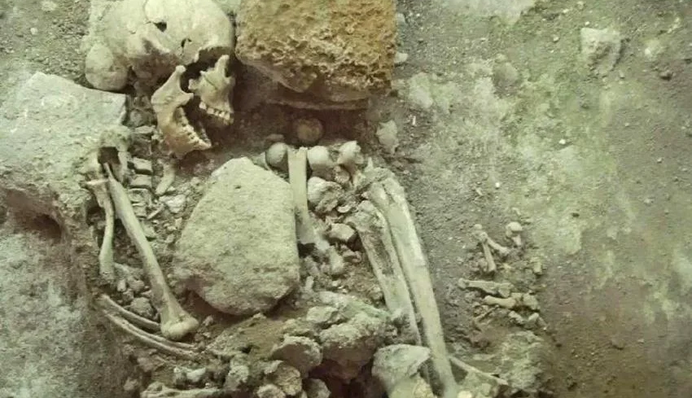 Несподіване відкриття: скелет ченця з палацу Кортеса у Мексиці виявився жіночим, фото