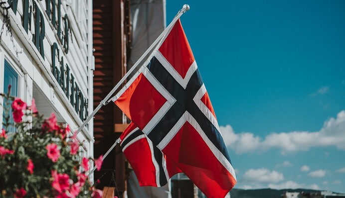 В Норвегии сократили помощь для украинских беженцев: что нужно знать