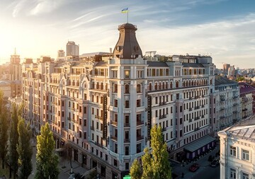 Сім поверхів, 45 квартир і ліфти: цікава історія готелю "Премʼєр Палац" у Києві, фото