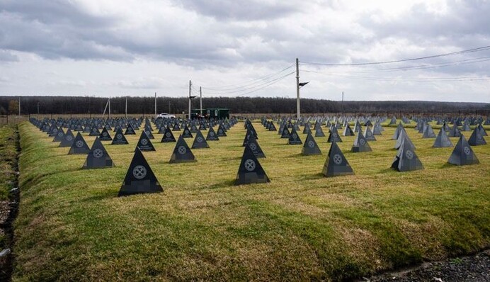 Очень символично: могилы 