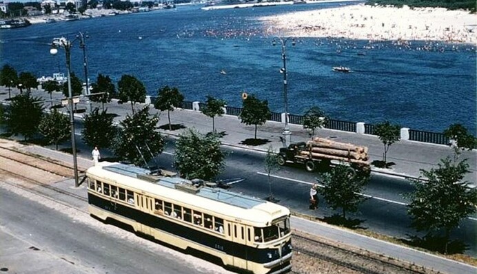 Період найбільшого розвитку: в мережі згадали київські трамваї у 1950-60-х роках, фото
