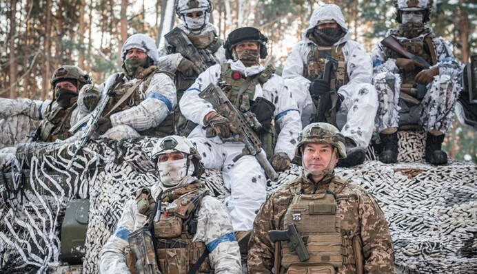 Об увольнении узнал из СМИ: Наев поблагодарил побратимов за службу в самый тяжелый период