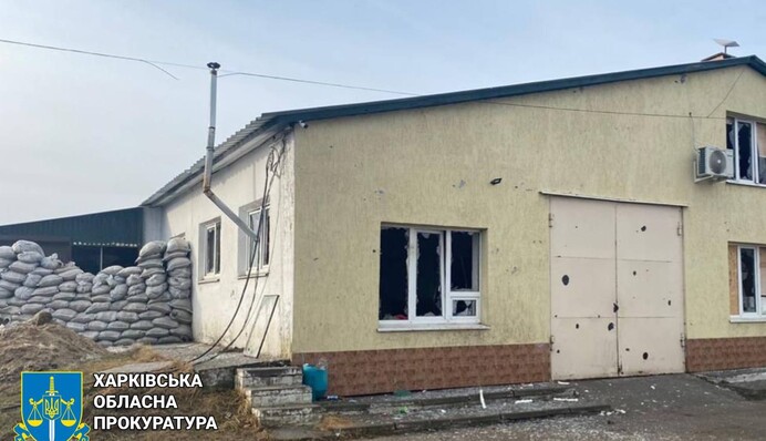 Россияне обстреляли ферму в Харьковской области: есть погибшие и раненые, фото