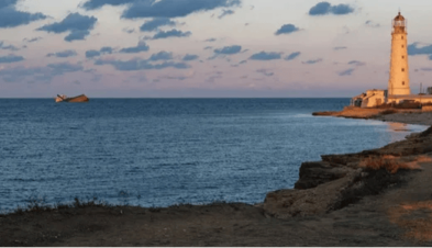 В Крыму прогремела серия взрывов: местные сообщили об атаке на российский корабль