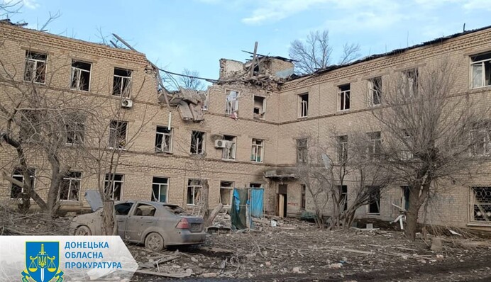 Загинули троє людей, більше 10 поранено: нові дані про удар росіян по Селідовому, фото