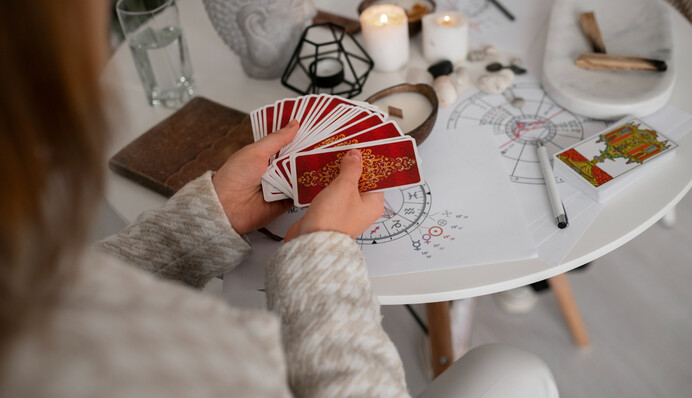 Нас ждут новые силы и возможности: гороскоп по картам Таро 19 февраля