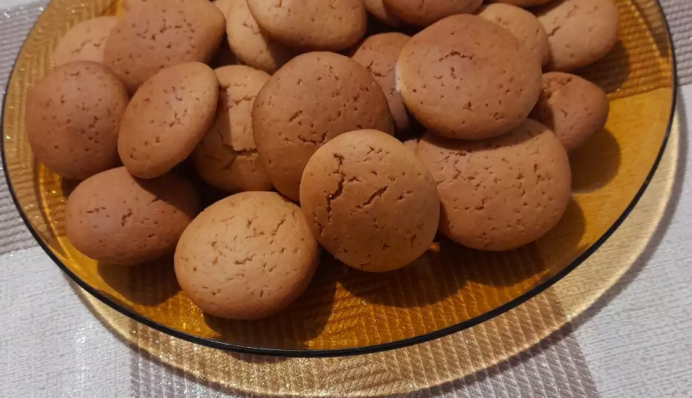 Сподобається і дітям, і дорослим: рецепт приготування пряників на кефірі