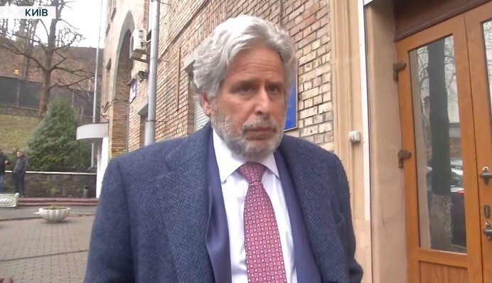 В Україну впустили людину Новинського і захисника УПЦ МП: фото і відео