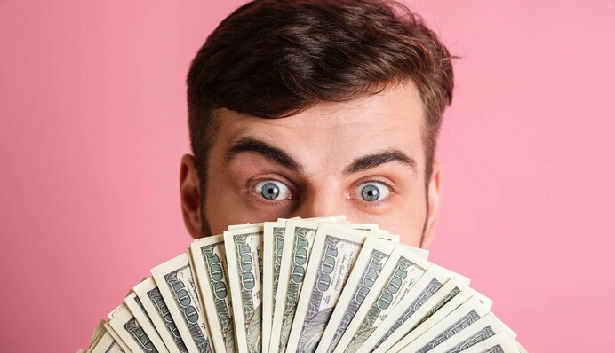 Будуть купатися в грошах: ці шість знаків Зодіаку зможуть розбагатіти у березні