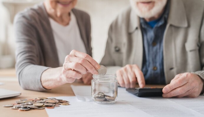 Доплаты пенсионерам до 500 грн: кто имеет право на ежемесячную компенсацию