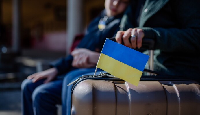 Как в действительности живут украинские беженцы в Румынии: опрос