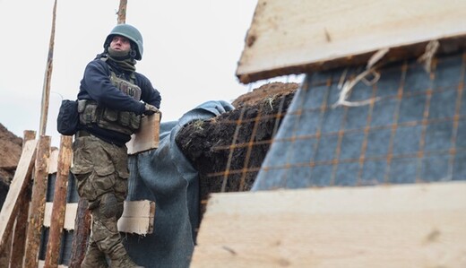 Силы обороны строят оборонные рубежи: фоторепортаж с Донбасса