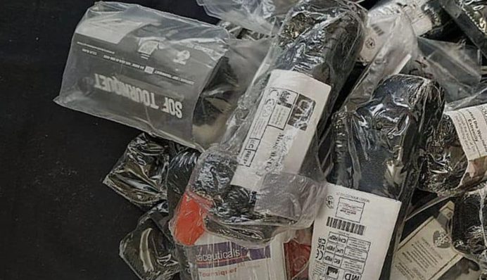 А винних нема: українців обурив звіт Міноборони про знайдені на складах 30 тисяч турнікетів