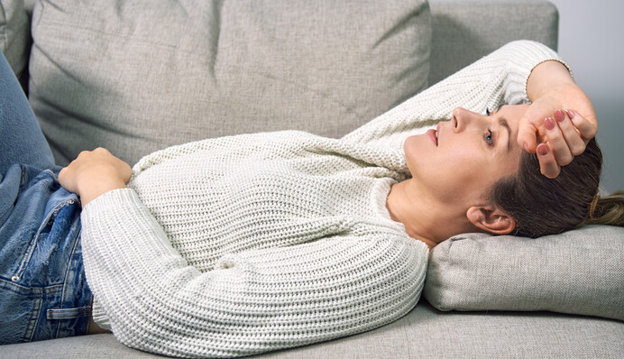 Нужно изменить образ жизни: врач посоветовала женщинам, как уменьшить симптомы ПМС