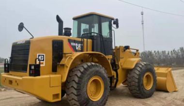 На Хмельниччині військові ремонтували будинок тестя командира: виконували 