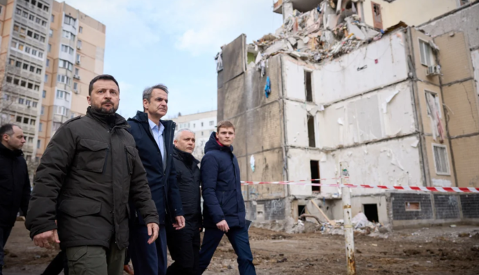 Ракета ударила в 500 м: появились подробности удара по Одессе во время визита Зеленского и премьера Греции