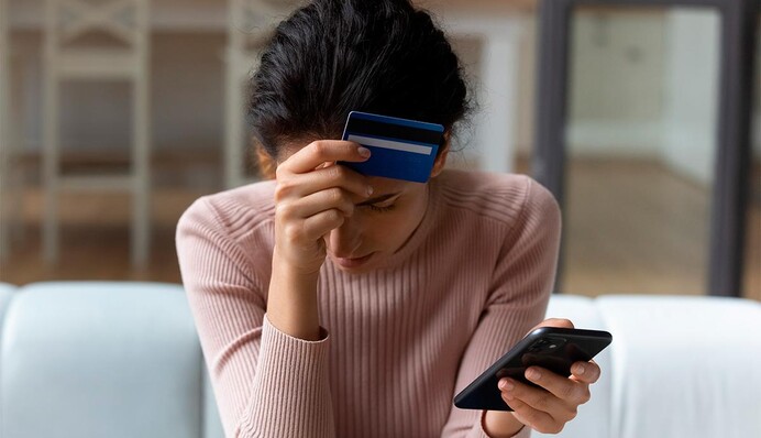 У сумчанки выманили почти четверть миллиона: как 