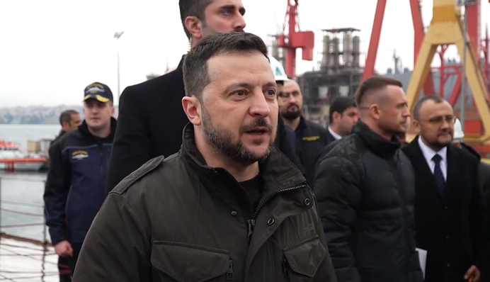 Зеленскому показали в Турции, как строят боевой корабль для Украины