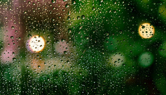 Литиме кілька днів: в Україну йдуть сильні дощі та снігопади, карти