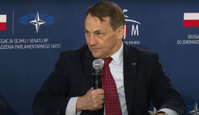 Ряд стран НАТО уже отправил в Украину своих военных: глава МИД Польши сделал громкое заявление