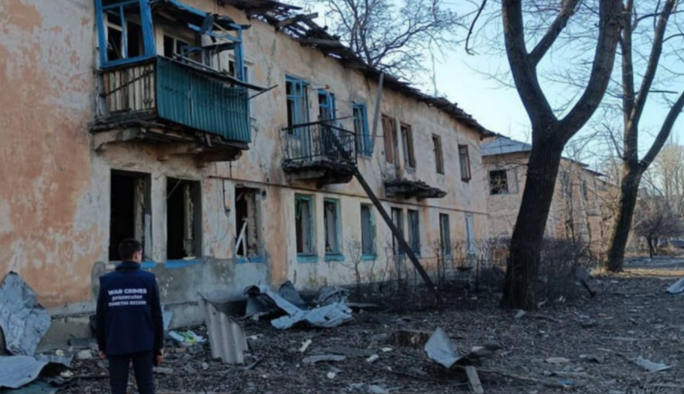 Росіяни обстріляли Селидове на Донеччині: є поранені, багато руйнувань, фото