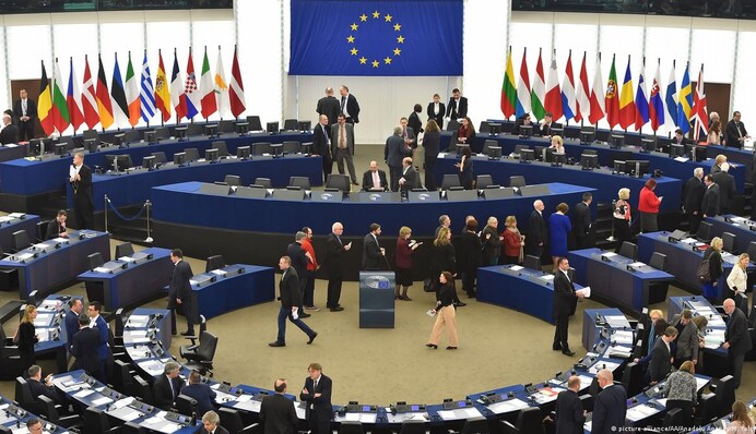 Європарламент подасть до суду на Єврокомісію через гроші для Орбана: спливли скандальні подробиці