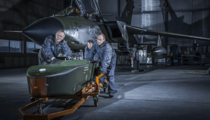 Дивна неузгодженість: як голосували у Бундестазі і Європарламенті щодо 