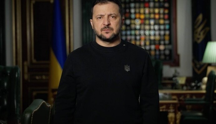 Заболел властью, хочет править вечно: Зеленский о 