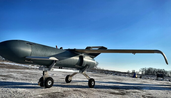 Некоторые украинские дроны уже удобнее самолетов: удары по российским НПЗ раскрыли интересную деталь