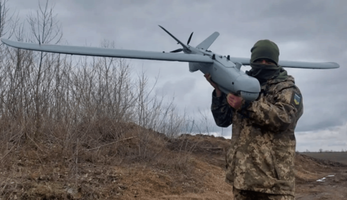 Взрывная ночь: дроны атаковали Энгельс, откуда Россия запускает стратегические бомбардировщики, видео