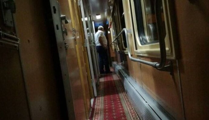 В поезде 