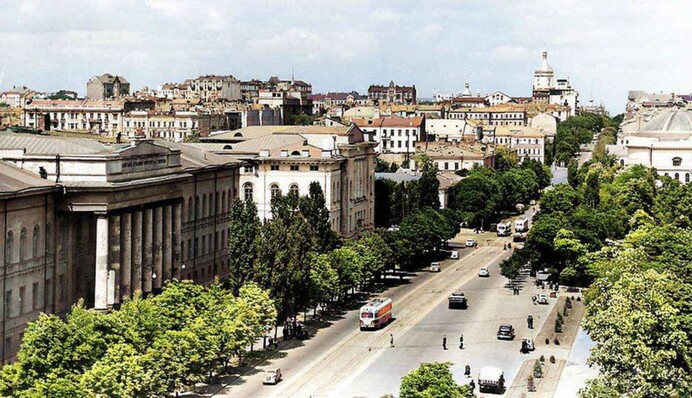 Живая история: цветная видеохроника с улиц Киева 1960-х