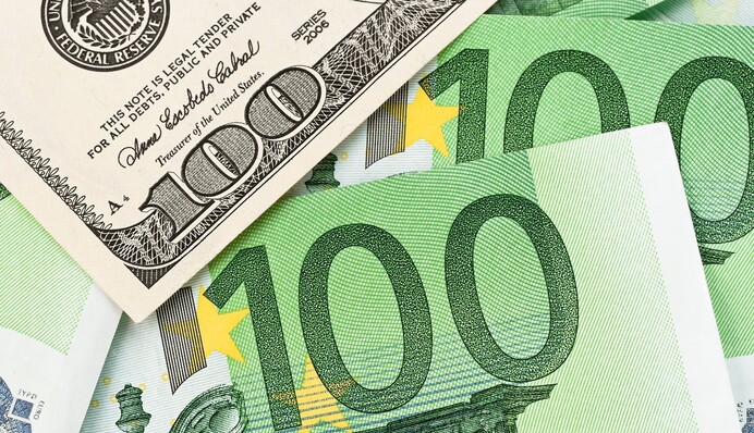 НБУ обновил курсы валют: сколько стоят доллар и евро