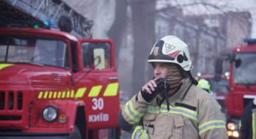 У Києві уламками пошкоджено садочки та школи: оновлені дані про поранених