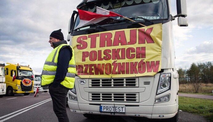 Блокада украинской границы: поляки полностью перекроют один из пунктов пропуска