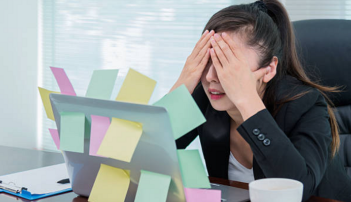 Забывчивые и рассеянные: два знака Зодиака, которые часто что-то теряют