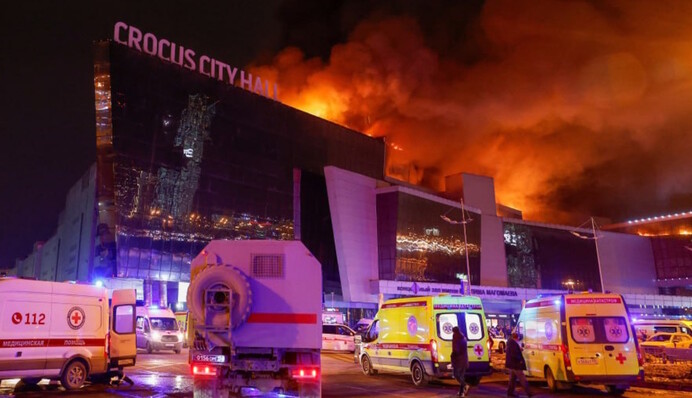 Буде безліч жертв? Стеля ТЦ Крокус почала руйнуватися