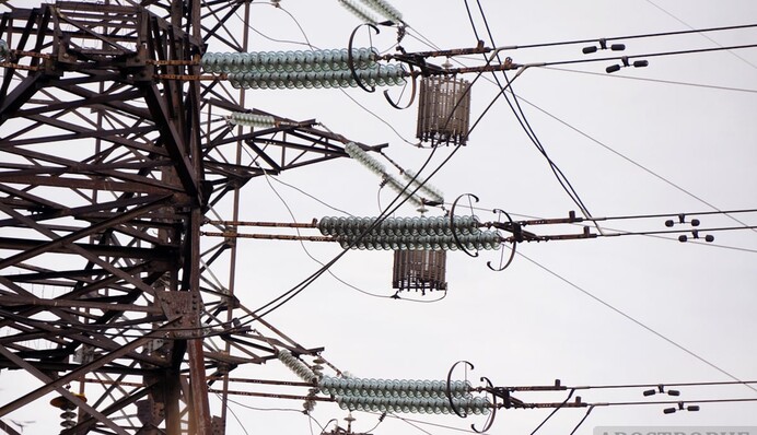 У трьох містах України запровадили аварійні відключення світла: графіки