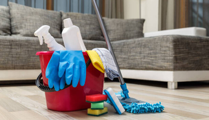 Важливий елемент домашніх обов’язків: прикмети і забобони про миття підлоги