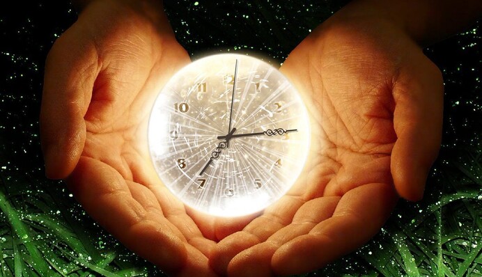 Дзеркальна дата 30.03.2024: значення, чого не можна робити і як загадати бажання