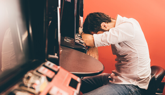 Среди военных 