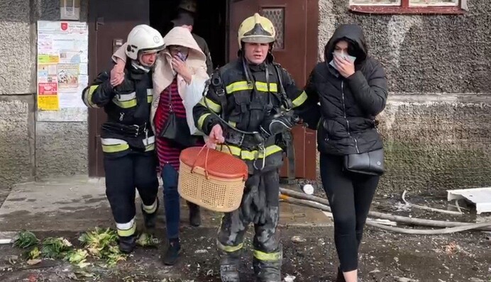 Під Києвом стався вибух у житловому секторі, є жертви