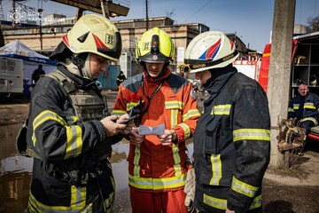 В Харкові є поранені після удару по багатоповерхівці, пошкоджено школу