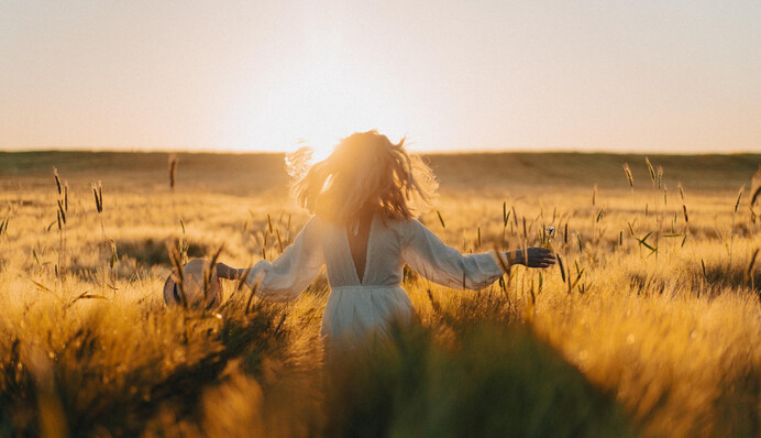 Розпочнеться біла смуга: молодик 8 квітня принесе щасливі зміни трьом знакам Зодіаку