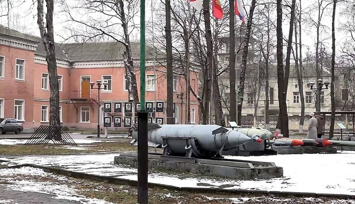 Під Брянськом спалахнув хімзавод, який виготовляє вибухівку - росіяни скаржаться на атаку дронів