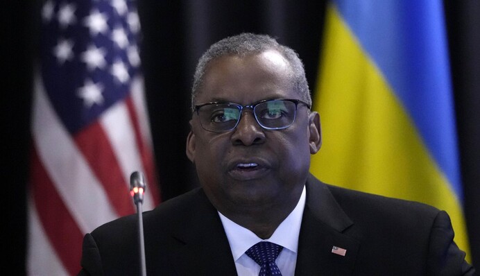 Pentagon chief criticizes Ukraine's attacks on Russian refineries