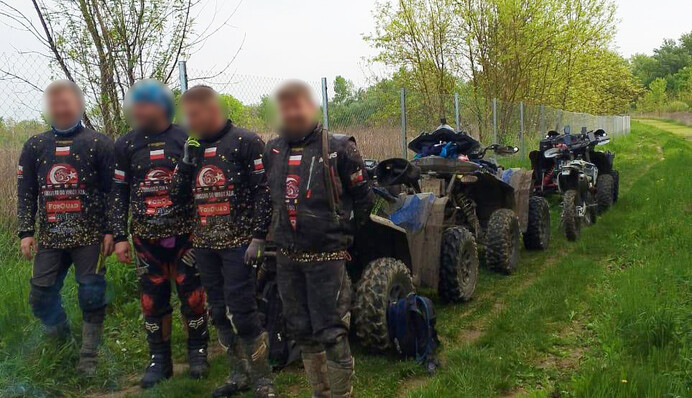 Четверо поляков на квадроциклах 