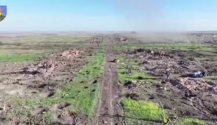 Жодного цілого будинку: так зараз виглядає Роботине на Запоріжжі. Відео